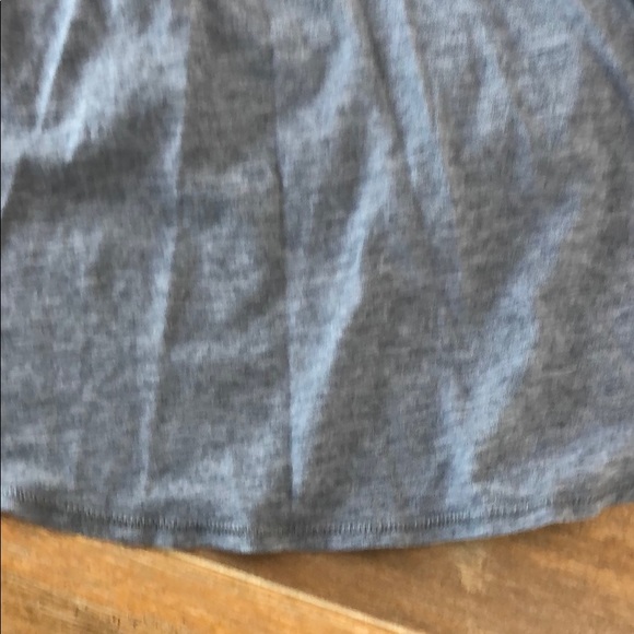 Lululemon Grey Scoop Cross Keyhole Back Tank. Sz 6 - Picture 7 of 8